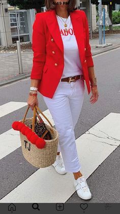 #Winter#WinterOutfits#Fashion2024#SeasonalFashion#WinterTrends#StyleTips#ColdWeatherOutfits#Skirts#Layering#MidiSkirtsIdeas#OutFitIdeas#WinterFashion#WinterOutfitsAesthetic#WinterOutfitsKorean#WinterOutfitsForWomen#ChristmasOutfit Red Blazer Outfit, Apple Shape Fashion, Cream Outfit, Cute Modest Outfits, Moda Chic, Chic Clothing, Red Blazer, Black Women Fashion