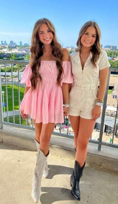 Appropriate Concert Outfit, Girly Nashville Outfits, Country Concert Outfit Summer Dress, Flowy Mini Dress Outfit, Cute Country Outfits Dresses, Spring Rodeo Outfit, Country Easter Outfits, Zb Concert Outfits, Concert Outfit Ideas Zach Bryan