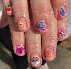 Kidcore Nails, Doodle Nail Art, Instagram Doodle, Minimal Nails Art, Natural Nail Designs, May Nails, Style Nails