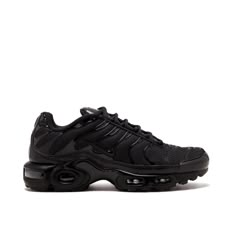 NIKE AIR MAX PLUS "Triple Black" AVAILABLE NOW SIZE 3 TO 9 All Black Tns, Nike Air Max Plus Tn Outfit, Nike Air Max 95 Triple Black, Nike Air Max Plus Black, Nike Air Max Black, Nike Airmax Plus, Nike Air Max Plus Tn Black, Air Mac, Vapormax Plus Black