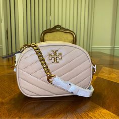 100% Authentic And Brand New With Tag. Actual Color May Vary Due To Lighting. Zip Closure Adjustable Crossbody Strap, 22.5” Drop Dimensions: 7.2” W 2.4” D 5” H Interior Zip Pocket And Slip Pocket Old Gold-Tone Hardware Tory Burch Crossbody Bag, Tory Burch Kira Chevron, Kira Chevron, Tory Burch Purse, Tory Burch Crossbody, Tory Burch Kira, Tory Burch Robinson, Tory Burch Handbags, Purse Essentials