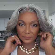 Trending Styles For Women, Grey Hair Care, Grey Hair Don't Care, Silver Haired Beauties, Hd Lace Wigs, Short Hair Images, Grey Hair Inspiration, Beautiful Gray Hair, Grey Hair Styles For Women