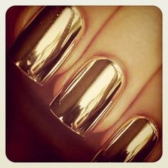 Gold metallic Nail Glam, Golden Nails, Nagellack Trends, Gold Nail Polish, Colorful Nails, Gold Nail, Her Nails, Metallic Nails, Pretty Nail Art