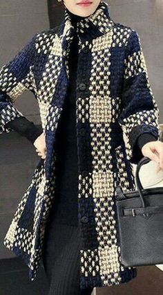 فستان سهرة, Trending Fashion Outfits, Woolen Coat, Casual Fall Outfits, Street Style Outfit, Elegant Outfit, Coat Fashion, Womens Fashion Trends, Look Fashion