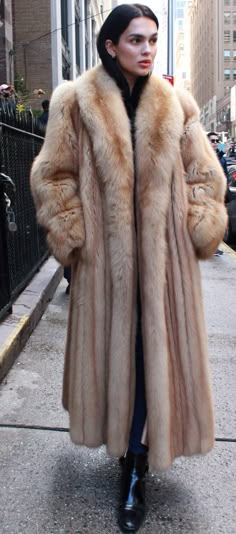 Sable Fur Coat, Vintage Faux Fur Coat, Long Fur Coat, Fur Coat Fashion, Real Fur Coat, Fur Coat Vintage, Trendy Jackets