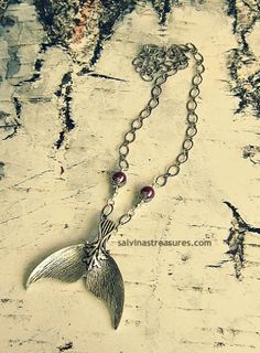 Silver mermaid tail necklace with shell pearls. Mermaid Gift Ideas, Mermaid Octopus, Mermaid Tail Necklace, Pirate Mermaid, Silver Mermaid Tail, Sea Turtle Gifts, Necklace Aesthetic, Turtle Gifts, Mermaid Tale