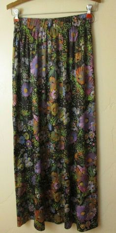 Prestige S/M maxi floral daisy  so cute nice condition old union tag  waist flat one way inches 12-16 elastic is tight and good condition hips flat one way inches 24 length inches 38 I ship fast well packed and padded USPS or global shipping program smoke free pet free REDstg The Prestige, Tie Dye Skirt, Vintage Floral, Maxi Skirt, Daisy, Tights, Elastic, Pet, Skirt