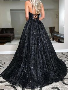 Black Shiny Dress Long, Black Grad Dress, Sparkly Black Prom Dress, Prom Dresses Open Back, Dresses Open Back, Black Lace Prom Dress, Lace Prom Dresses, Black Sparkly Dress, Prom Inspo