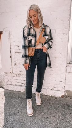 Concert Outfit Fall, Boho Fashion Winter, Shacket Outfit, Conservative Outfits, Fall Trends Outfits, Nashville Outfits, Easy Winter Outfit, Causual Outfits, Outfit Winter