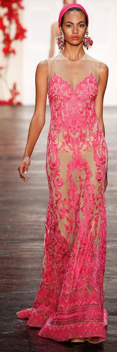 Naeem Khan Ready To Wear Spring 2016 Mode Rose, Fashion Friday, Fashion Tv, Spring Summer 2016, Designer Gowns, Gorgeous Gowns, Pink Fashion, New York Fashion Week