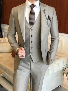 Dress Suits For Men, Designer Suits For Men, New Mens Fashion, Men Stylish Dress, Lapel Jacket, Fashion Suits, Mens Fashion Casual Outfits, Slim Fit Suit