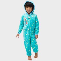 Your little one will be ready to sing along to the Baby Blue Whale song in this Cocomelon onesie made for both playtime and nightime! This bold turquoise green sleepsuit features an all over motif of silhouette whales in yellow and shades of blues, with an embroidered badge of Baby JJ from the hit show Cocomelon! This hooded soft fleece feel onesie comes with the Cocomelon logo on the hood and elasticated cuffs for extra cosyness. Nursery rhymes have never been so fun with this Cocomelon PJ! Cocomelon Logo, Kids Pajamas Boys, Whale Song, Kids Onesies, Up Costumes, Dress Up Costumes, Blue Whale, Turquoise Green, Boys Pajamas