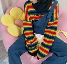 Colorful Sweaters Aesthetic, Primary Color Clothes, Pastel Outfits Casual, Primary Outfits, Colorfull Sweater, Rainbow Outfit Ideas, Gay Fashion Women, Pride Aesthetic Outfits, Rainbow Sweater Outfit