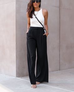 Lucy Whims, Wide Trousers Outfit