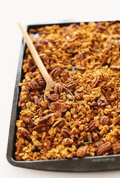 Maple Pecan Granola, Pecan Granola, Fall Recipes Healthy, Minimalist Baker, Granola Healthy, Pumpkin Everything, Pumpkin Pecan, Pumpkin Flavor