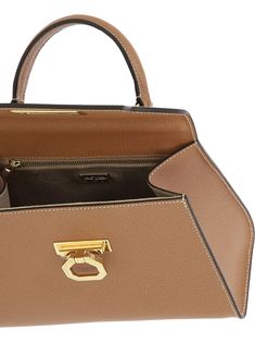 Carbotti"Erika" handbag100% leather22x16x10,5 cm Designer Box Bag With Top Handle, Designer Tan Top Handle Bag, Luxury Tan Box Bag Tote, Luxury Tan Satchel Bag, Luxury Tan Tote Box Bag, High-end Tan Bags For Office, High-end Tan Office Bags, Luxury Tan Shoulder Box Bag, Luxury Tan Box Shoulder Bag