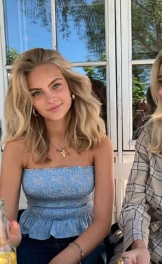 Dirty Blonde Hair, Hair Techniques, Honey Blonde Hair, Blowout Hair, Work Hairstyles, Short Blonde