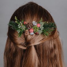 Christmas Wedding Hair, Rustic Christmas Wedding, Bridal Hairpiece, Wedding Christmas, Bridal Hair Pieces, Green Wedding, Christmas Wedding, Rustic Christmas