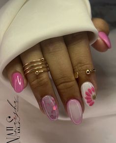 Pink Nails Ideas 2024, Trendy Pink Nails 2024, Trend Manicure 2024, Summer Nail Designs 2024 Pink, Funky Summer Nails 2024, Wow Nails, Daisy Nails, Fancy Nails Designs, Casual Nails