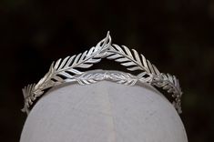 Laurel Leaf Crown Greek Goddess Hair Vine Bridal Gold Leaves - Etsy Israel Silver Laurel Crown, Greek Goddess Headpiece, Greek Headpiece, Laurel Leaf Crown, Silver Leaf Headpiece, Bridal Halo Headpiece, Greek Goddess Hairstyles, Upper Arm Cuff Bracelet, Leaf Tiara