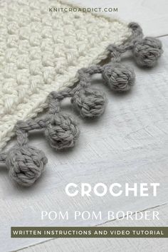 This is a quick tutorial on how to add a crochet pom pom border to your crochet projects. It’s a great way to add some flair to your crochet edges. It’s a really simple and fun crochet project idea for beginners, and even experienced crocheters are always looking for a new way to spice up their crochet edges. Crochet Edging Patterns Free, Crochet Pom Pom, Crochet Blanket Border, Crochet Blanket Edging, Crochet Edges, Háčkované Lemy, Border Patterns, Crochet Border Patterns, Crochet Border