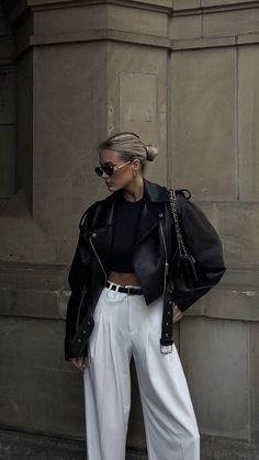 Womens Leather Jacket Outfit, Mom Outfits Spring, Leather Jacket Outfits, Looks Street Style, Looks Black, Fall Fashion Outfits, Mom Outfits, Looks Style