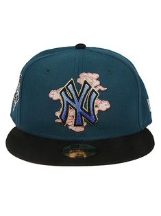 Find New Era Capsule 59 Fifty New York Yankees Cap on Editorialist. Ny Hats, Swag Hats, Streetwear Hats, Yankees Cap, Dope Hats, Random Clothes, Hat Aesthetic, Streetwear For Men