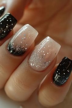 25+ Stunning New Years Eve Nail Art Ideas and Designs - HubPages Happy New Year Nails Designs, Nye Nail Art, New Years Eve Nail Art, Christmas Nails Blue, New Years Eve Nail, Nails 23, Glitter French Nails, Year Nails, Drinking Champagne