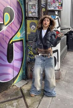 Graffiti Aesthetic Outfit, 90s Graffiti Outfit, 90s Style Baggy Cargo Jeans For Streetwear, Baggy Vintage Cargo Jeans For Streetwear, Vintage Baggy Cargo Jeans For Streetwear, Swaggy Outfits, Fashion Fits