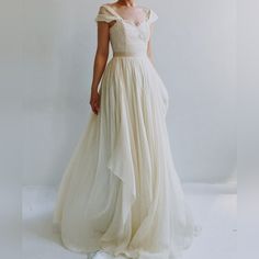 Wedding Gown Color, Ethereal Gown, Empire Waist Wedding Dress, Types Of Gowns, Leanne Marshall, Traditional Gowns, Duchess Satin, Davids Bridal Dresses, Ivory Silk