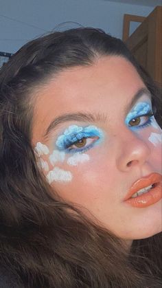 Cloud Face Makeup, Cloudy Makeup Look, Cloud Halloween Makeup, Cloud Face Painting, Blue Care Bear Makeup, Creative Blue Makeup Looks, Air Fairy Makeup, Cloud Inspired Makeup, Care Bears Makeup Look