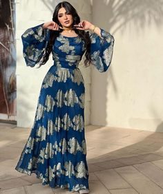 Features: Style: Vintage Occasion: Beach Material: Chiffon Neckline: Round Neckline Sleeves: Long Sleeves Pattern: Printed Type: Vintage Long Dresses Season: Fall/Spring Size Bust Waist Length cm inch cm inch cm inch S 87 34 71 28 151 59 M 91 36 75 30 152 60 L 97 38 81 32 153 60 XL 103 41 87 34 154 61 2 XL 109 43 93 37 155 61 Harvey Outfits, Long Sleeve Elegant Dresses, Slavic Style, Winter Typ, Blue Evening Dresses, Dress Classy, Shopping Places, Design Dresses, Long Dress Casual