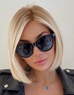 Woman Celebrities, Blonde Bob Hairstyles, Blonde Hair Looks, Short Blonde, Medium Hair Cuts