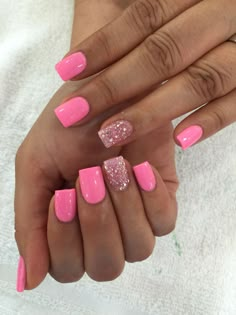 Cute Minimalist Nails Pink Gel Nails With Sparkles, Square Barbie Nails, Barbie Dipped Nails, Nail Designs For Short Nails Pink, Pink Nails With One Glitter Nail, Pink Gel Short Nails, Cute Simple Dip Nails, Nails To Match Pink Dress, Cute Barbie Nails