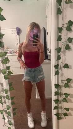 Summer 2024 Summer Outfits, Outfit Inspo For School Shorts, School Fits For Summer, Outfit Ideas On People, Ebb To Street Tank Outfit, Cute Simple Outfits Summer, Teen Girl Summer Outfits, Warm Weather School Outfits, Easy Summer Fits