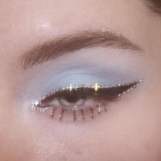 Euphoria Mood, Homemade Makeup, Bold Eye Makeup, Makeup Eye Looks, Blue Eyeshadow, Editorial Makeup, Makeup Goals