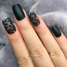 Nail Design Glitter, Squoval Nails, January Nails, Black Nail Art, Black Nail Designs, Black Nail, Beautiful Nail Designs, Manicure E Pedicure, Nail Polish Colors