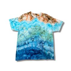 a t - shirt with blue, green and orange colors