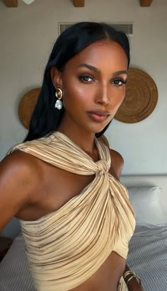 Jasmine Tookes Style, Jas Tookes, Jasmin Tookes, Jasmine Tookes, Brown Skin Girls, Festival Makeup, Beauty Inspo, Feminine Aesthetic, Glam Makeup