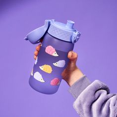 100% leak proof 400ml / 13oz BPA free sport water bottles with a smooth flow for spill-free hydration and hygienic full-flip top cover for one handed use on-the-go. Small enough as a kids water bottle for their school lunch boxes or for smaller bags about town. The width of a soda can, it fits perfectly into all car cup holders and pockets on all backpacks. Made from Recyclon™, a transparent carbon neutral plastic partly made from plants. Reuse & refill responsibly. This drinks bottle is food sa School Lunch Boxes, Kids Drink Bottles, Kids Drink, Hedgehog Design, Drinks Bottle, School Lunch Box, Kids Water, Free Sport, Drink Bottle