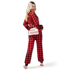 COMPLETE FESTIVE SET: This Christmas PJ set includes comfy Pajamas featuring a classic plaid pattern, and enjoys the humorous design on the drop-seat flap, adding a playful and festive element to this comfortable and stylish holiday attire. The combination of high-quality material and the entertaining design makes it a perfect choice to embrace the holiday spirit with a dash of fun.HIGH-QUALITY MATERIAL:Crafted from 100% polyester, this Christmas Pajamas for women is made from high-quality mater Plaid Pajamas Outfit, Flannel Pajamas Women, Christmas Pj Set, Pajamas Outfit, Adult Christmas Pajamas, Womens Flannel Pajamas, Buffalo Plaid Pajamas, Comfy Pajamas, Pajama Outfit