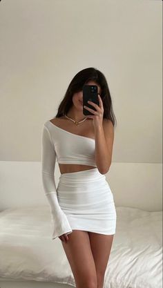 Houseparty Outfits, Quick Outfits, Easy Trendy Outfits, Really Cute Outfits, Fancy Outfits, Casual Style Outfits, Teen Fashion Outfits, Cute Casual Outfits, Simple Outfits