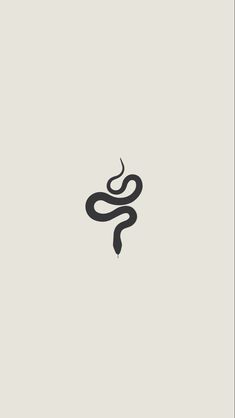 a black and white snake on a light gray background with the letter s in it's center