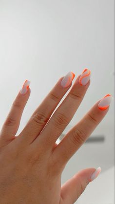 Orange Wave Nails, Trendy Orange Nails Short, Orange And White Short Nails, Orange Swirly Nails, Square Nail Designs Orange, White Nails With Orange Tips, Hoco Nails For Orange Dress, Neon Orange And White Nails, White With Orange Nails