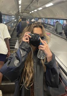 How I Wanna Be Perceived, Photographer Aesthetic Girl, Nikki Core, Uptown Girl Aesthetic, Nyc Girl Aesthetic, Downtown Girl Aesthetic, Nyc Girl, Uptown Girl, Insta Pictures