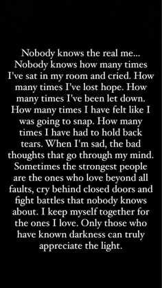 a poem written in black and white with the words, nobody knows the real me