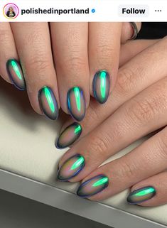 Oil Slick Nails, Designs On Natural Nails, Chrome Nail Designs, Aura Nails, Chrome Nails Designs, Metallic Nails, Nails 2024, Nails Desing, Funky Nails