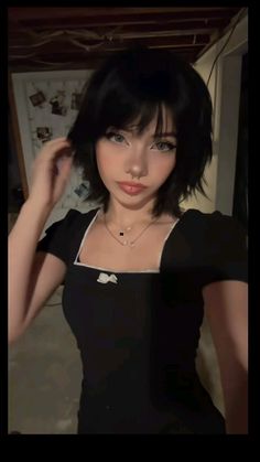 Hair Cuts For Shorter Hair With Bangs, Cute Haircuts With Bangs Medium, Shoulder Straight Haircut, Long Short Haircuts For Women, Short Hair Blonde And Black, Black Hair Short With Bangs, Short Layered Hair Without Bangs, Short Black Shaggy Hair, Short Haircuts For Women Black Hair