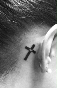 Tattoo Designs Behind The Ear, Cross Behind Ear, Back Ear Tattoo, Black Cross Tattoos, Leo Tattoo, Behind Ear Tattoos, Epic Tattoo