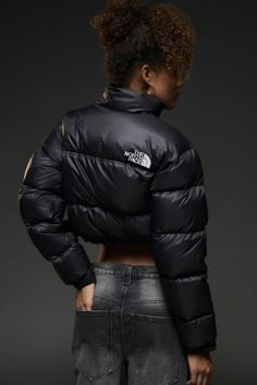 Shop The North Face Nuptse Cropped Puffer Jacket at Urban Outfitters today. Discover more selections just like this online or in-store. Shop your favorite brands and sign up for UO Rewards to receive 10% off your next purchase! The North Face Cropped Jacket, Cropped North Face Jacket, North Face Cropped Puffer, Cropped Puffer Jacket Outfit, North Face Puffer Jacket Outfit, Crop Puffer Jacket, Jacket Silhouette, The North Face 1996 Retro Nuptse, Sew Ideas